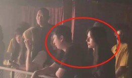 酒吧吃瓜事件网红是谁,揭秘网红背后的真相